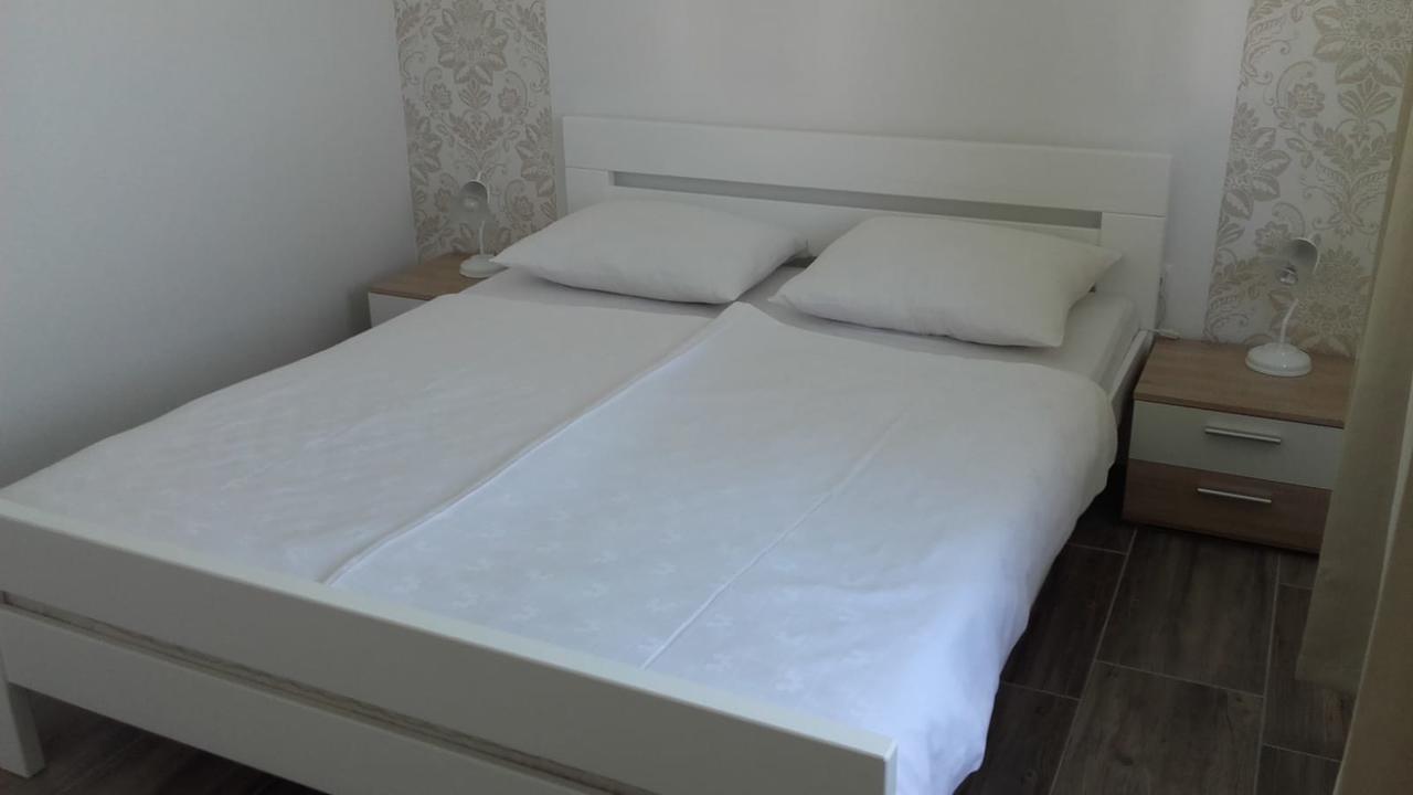 Apartments Nives Mali Lošinj Exterior foto