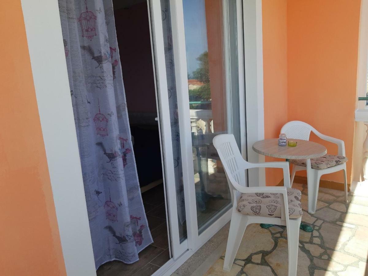 Apartments Nives Mali Lošinj Exterior foto